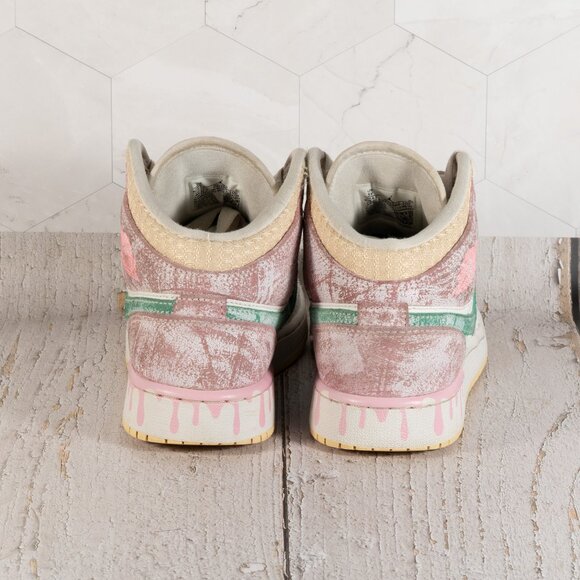 Air Jordan 1 Mid SE (GS) White/Green Glow-Arctic Punch DD1666-100 Size 5Y - Picture 3 of 11